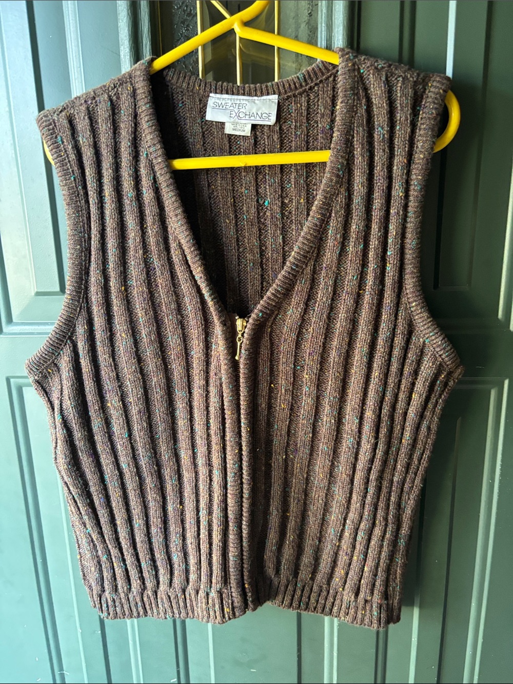 Sweater Exchange Women’s Brown Ribbed Zip-Front Vest